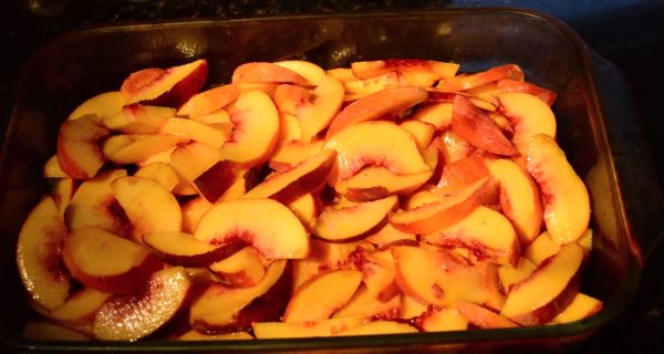 how to make peach cobbler