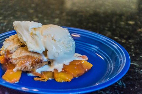 how to make peach cobbler