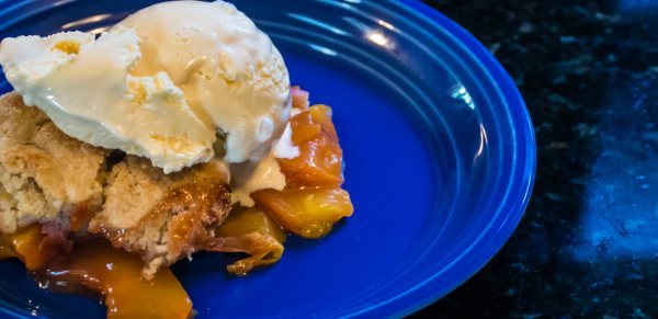 how to make peach cobbler