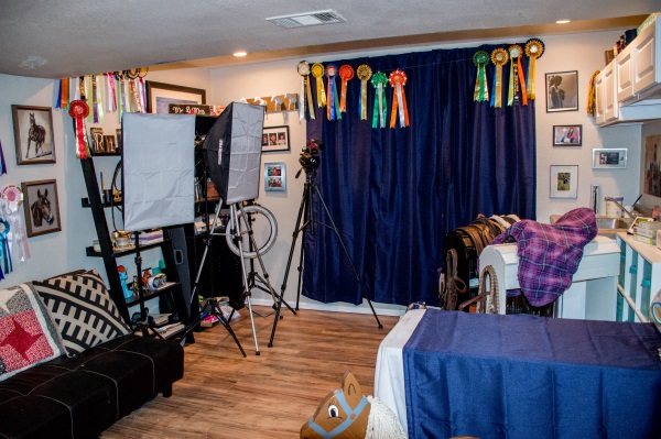 how to display horse show ribbons