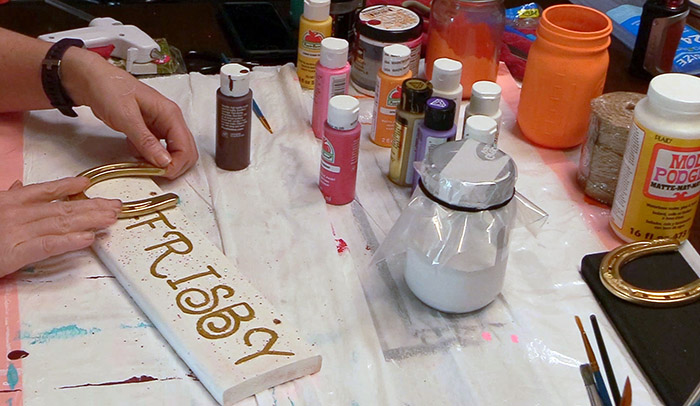 How To Make A Unique Personalized Stall Sign For Your Horse